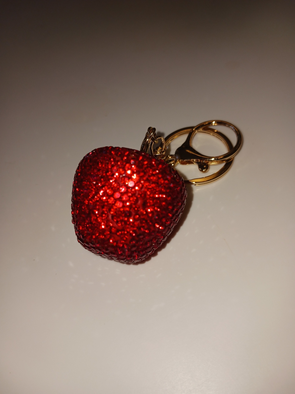 Sparkling Apple Keychain - Picture 5 of 5